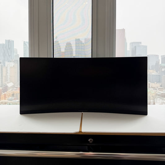 ASROCK 1140p 165hz 34” Curve Gaming Monitor (RARE)