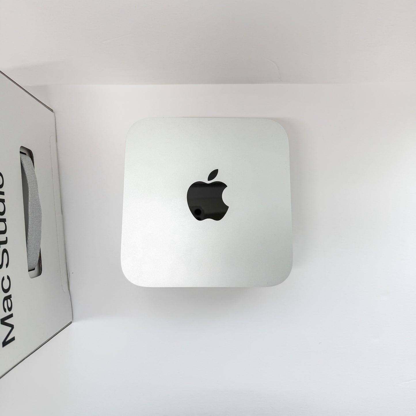 Mac Studio M1 Max - 10C CPU - 32C GPU - 64GB - 2TB