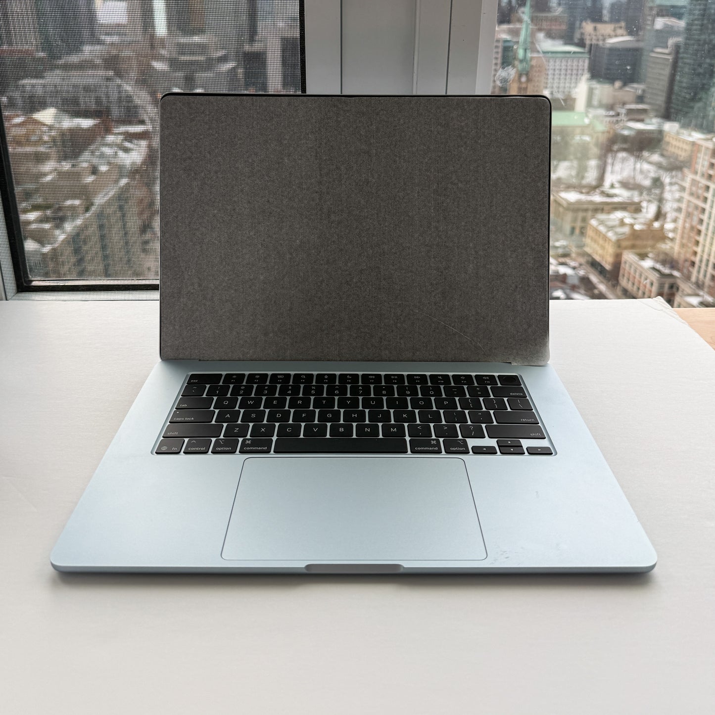 MacBook Air 15” - M4 Chip - 16GB RAM - 512GB Storage - Sky Blue