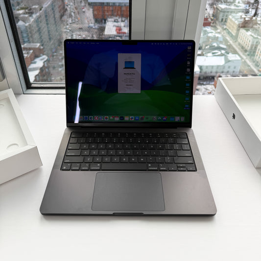 MacBook Pro 14” - M3 Max - 64GB RAM - 2TB