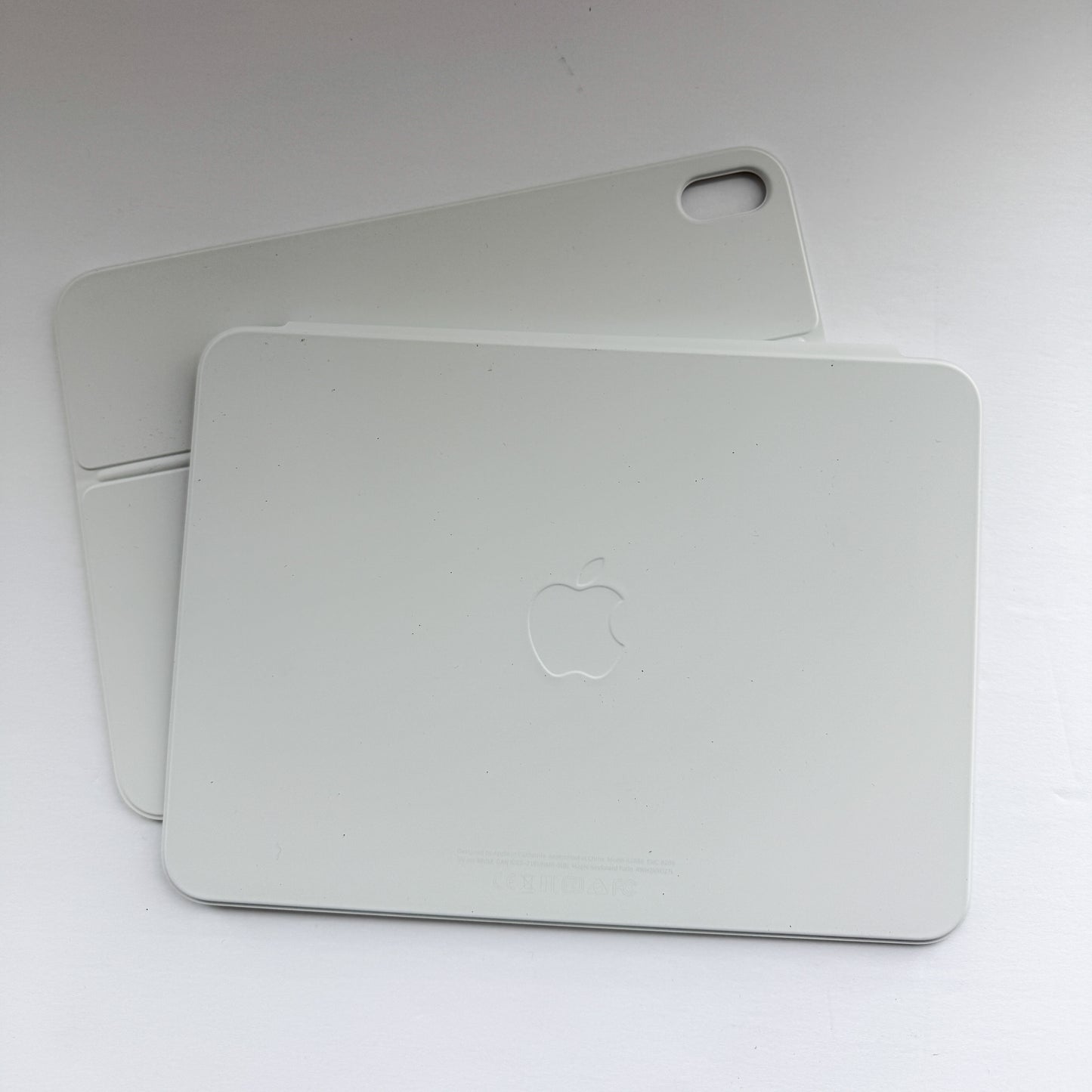 Apple Magic Keyboard Folio iPad 10th Gen (White)