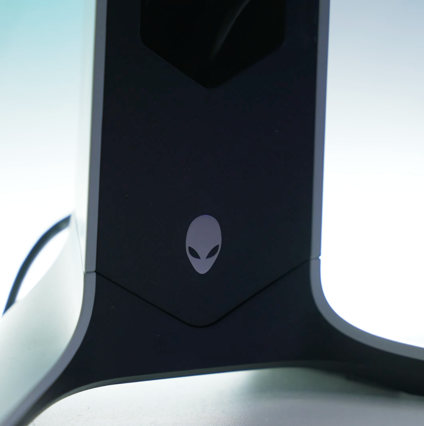 Alienware AW2721D 1440p 240hz 27” - LOCAL PICKUP